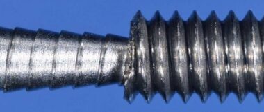 Recovered fragment on the screw extractor
